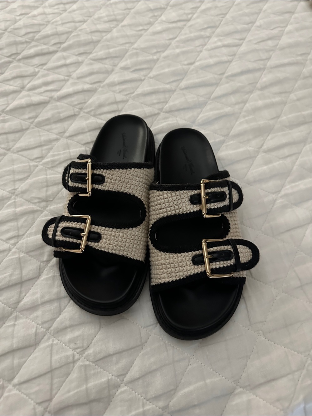 Universal Thread Cream and Black Woven Double-Buckle Slides